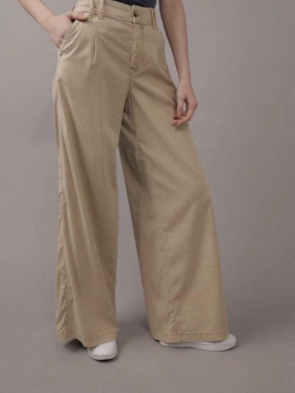 NWT American Eagle Super High-Rise Wide Leg Pants Size 8 Khaki Stretch